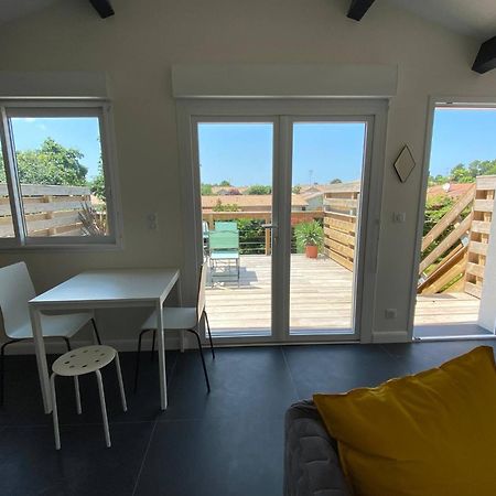 Appartement Des Pignons A Lege Bourg Exterior photo